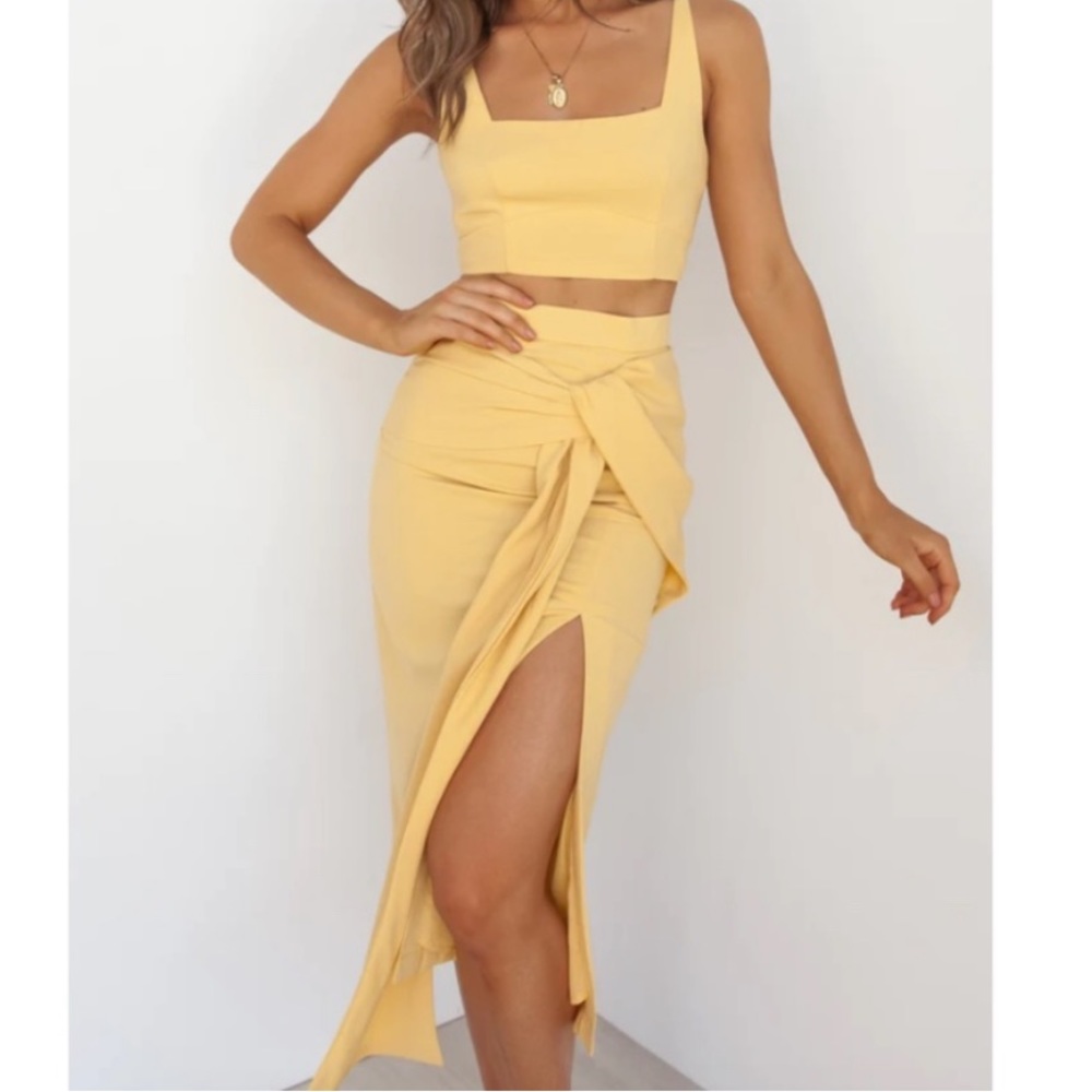 SNDYS Yellow Midi Skirt | Zanita Set